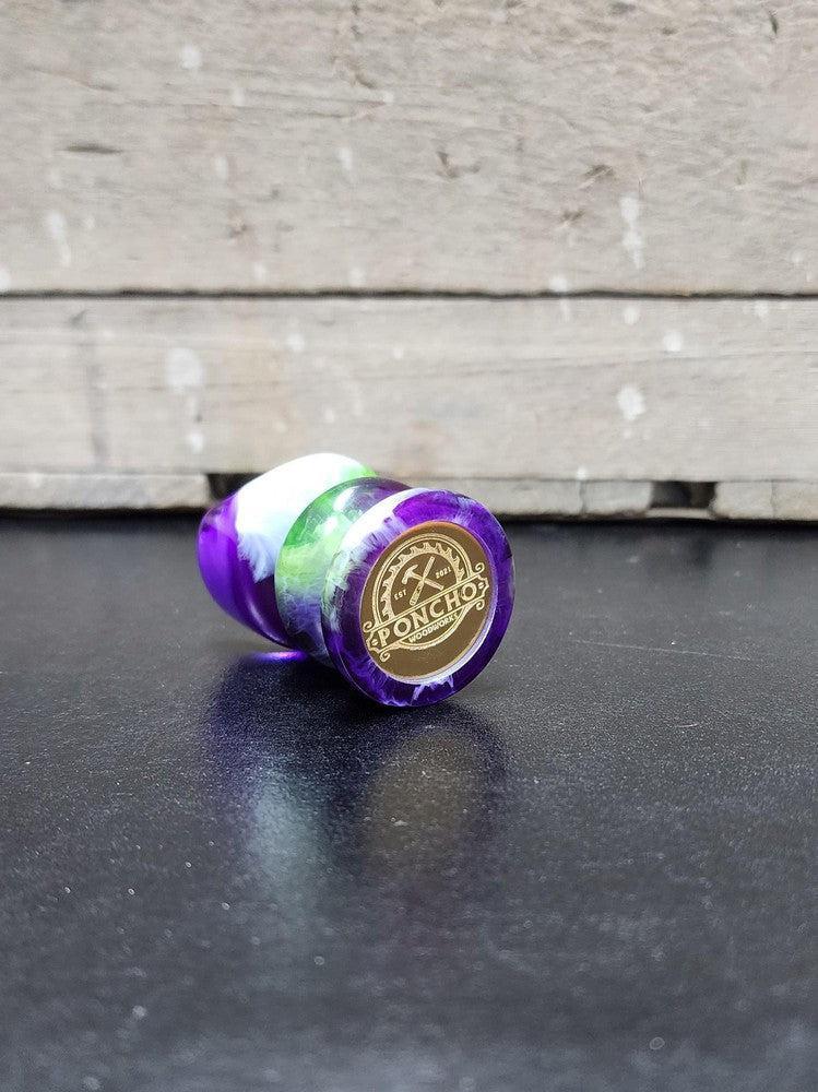 Purple and Green Cigar Rest